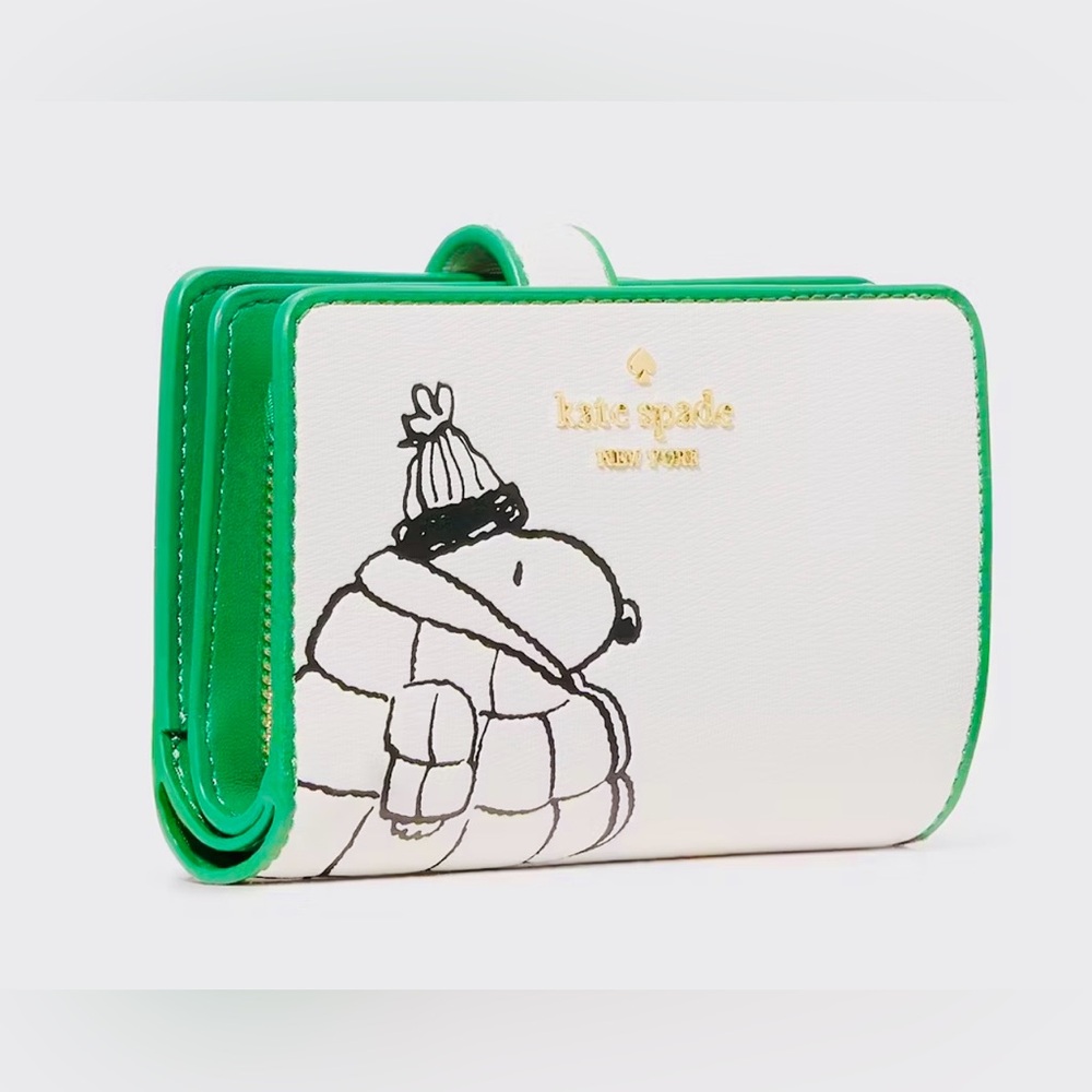 Kate Spade Peanuts Wallet with Green Trim and Peanuts Art Brand New